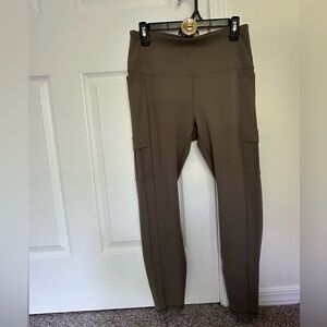 Avalanche Women's Taupe Cargo Leggings